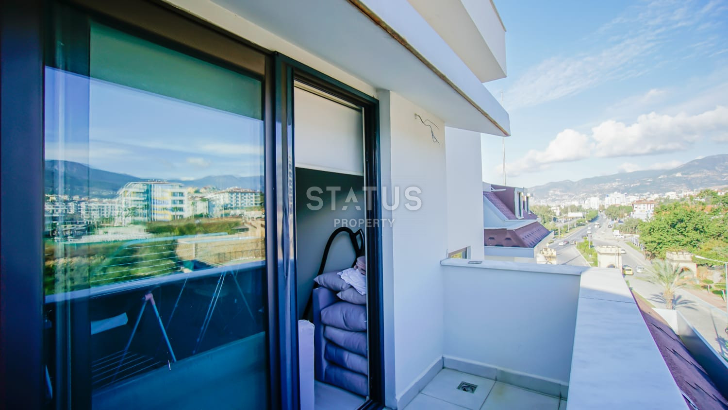 Furnished apartment 3+1 with sea views in the Kestel area, 240 m2 фото 33