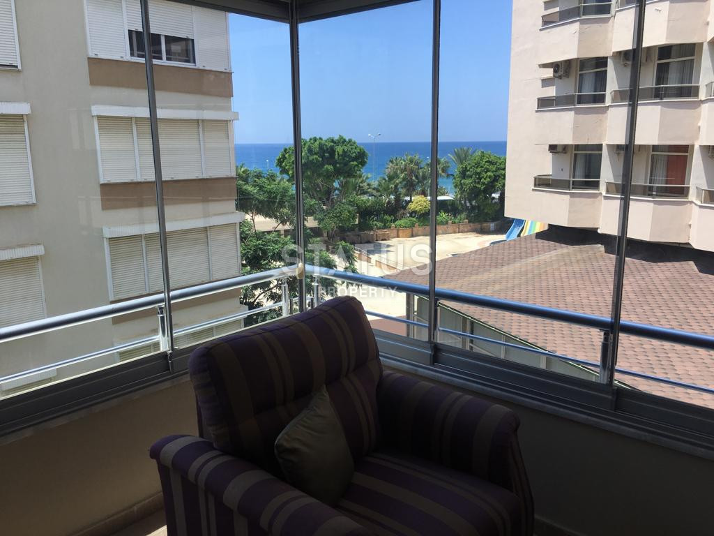 Меблированные апартаменты 1+1 у моря, район Махмутлар, 65м2 фото 3