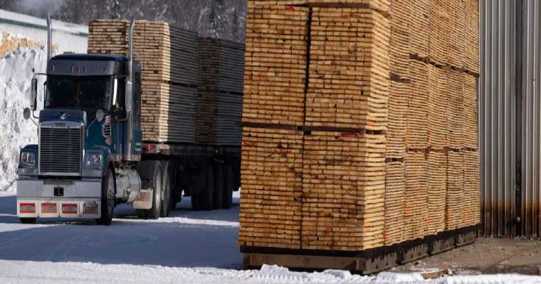 U.S. announces preliminary tariffs on Canadian lumber amid ongoing trade dispute