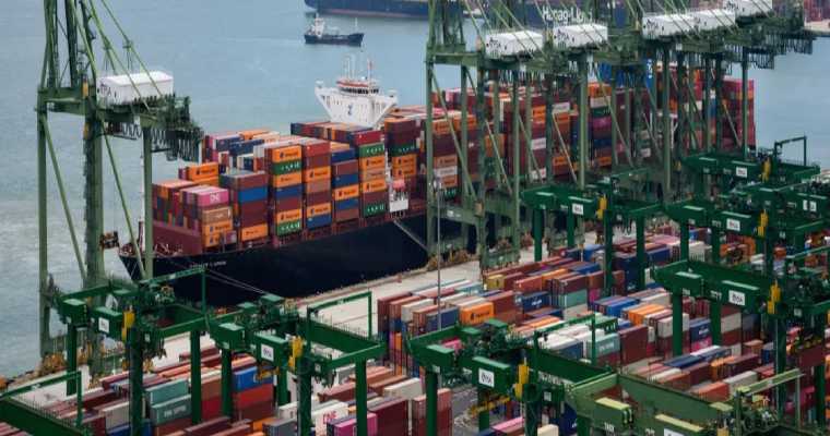 Tariff threats and Red Sea instability to keep shipping costs elevated in 2025
