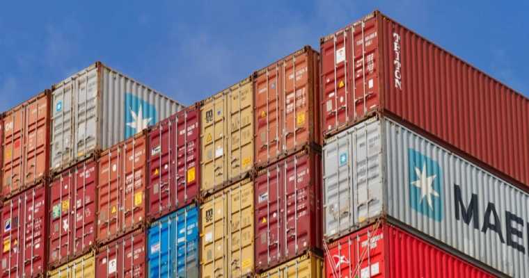 Freight rates from Asia to Europe hit $5,300/FEU, close to Lunar New Year peak prices