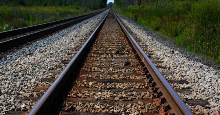 Canadian National Railway workers approve strike mandate, action looms in January