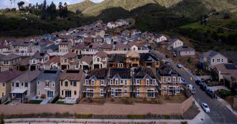 US home prices surge 7.3% year-over-year in April