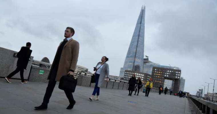 UK unemployment rate reaches 4.4% in April, highest since September 2021