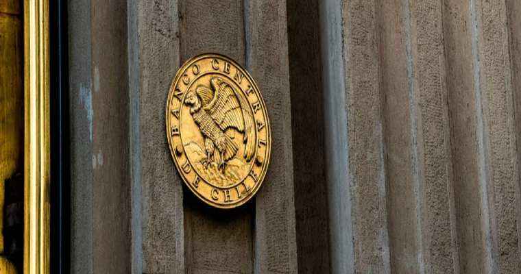 Chile reduces interest rate in response to economic outlook