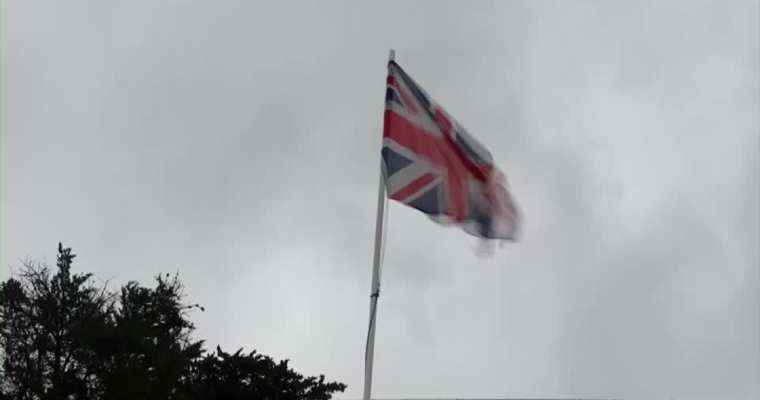 IMF predicts UK economic growth to lag behind the US in 2024 and 2025