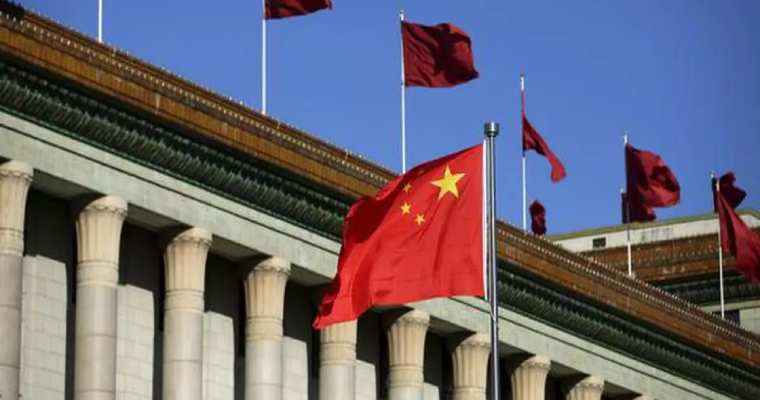 China cuts key lending rate to revive flagging economy