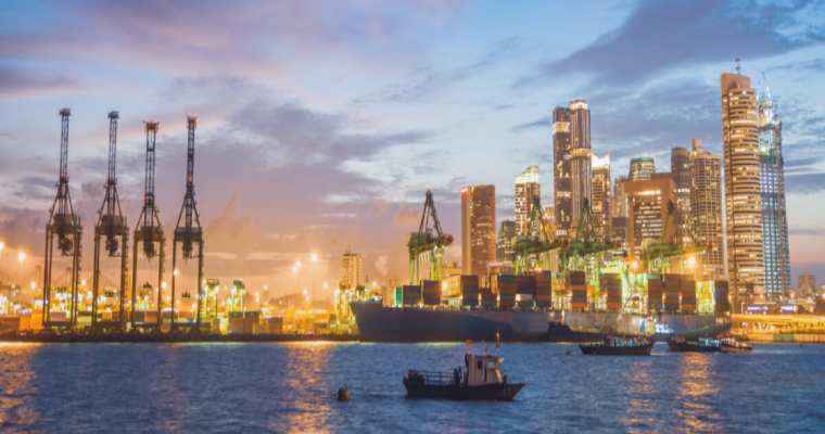 Port congestion threatens $131 billion in trade at Singapore, Klang, and Tanjung Pelepas