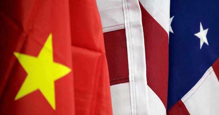 U.S.-China trade issues lead to first drop in container spot rates
