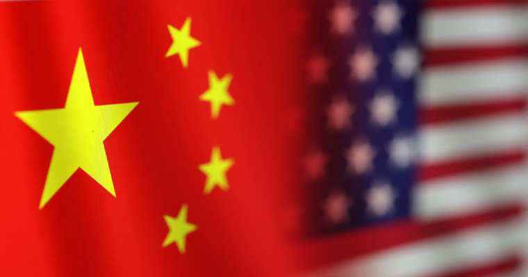 US postpones tariff hikes on Chinese imports for 2 weeks