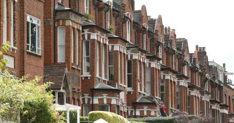 London house prices increase for the 1st time since April 2023