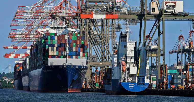 Union threatens US East and Gulf Coast port strike, stands firm on wage demands