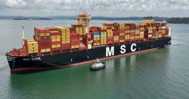 MSC Marie breaks record as largest Neopanamax to cross Panama Canal