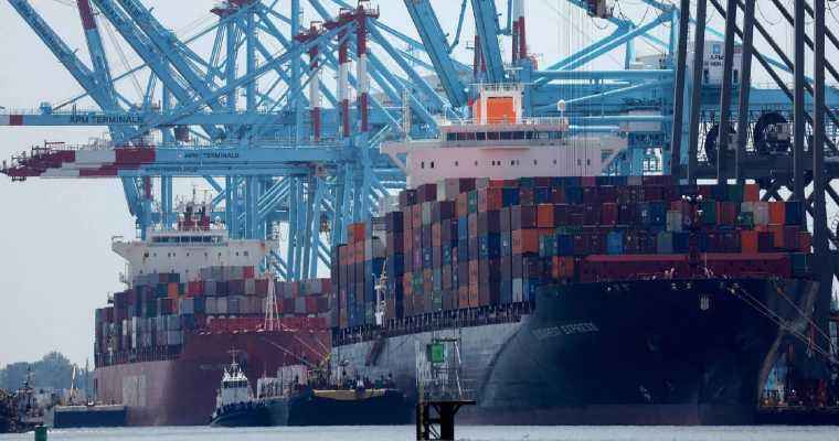 White House refuses to intervene in USEC port strike dispute