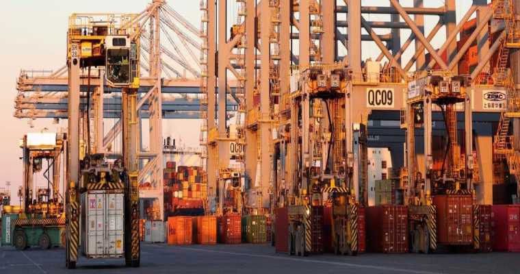DP World to invest $1.3 billion to make London gateway the UK&rsquo;s biggest container port