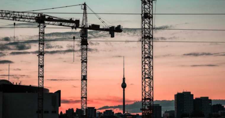 Oil and gas projects to fuel 4% growth in Qatar&rsquo;s construction sector