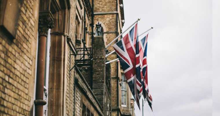 UK economy stagnates in Q3, delivering fresh blow to government