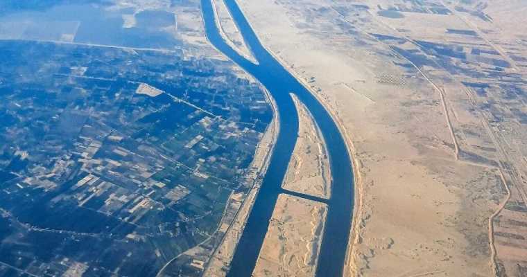 Egypt suffers $7 billion loss as Suez Canal revenue drops 60% amid regional tensions