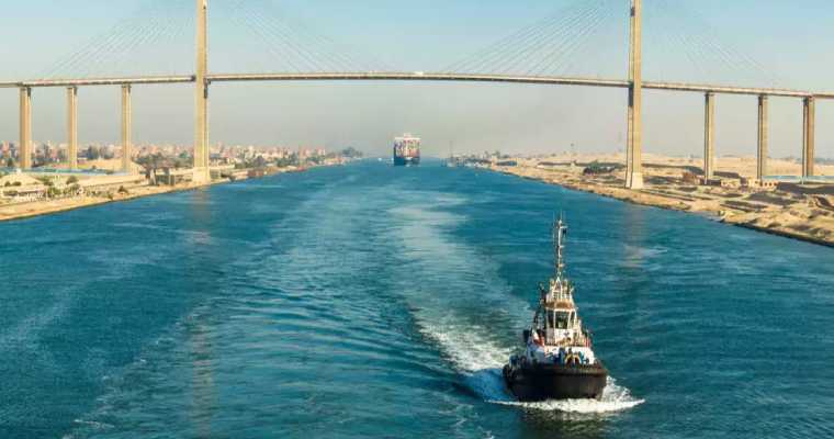 Suez canal opens 10 km extension to boost daily ships transits