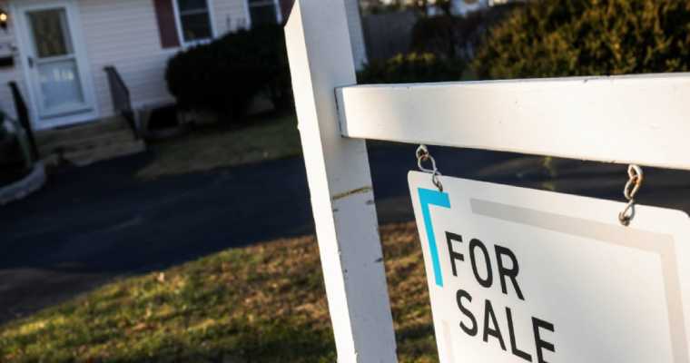 US existing-home inventory surges to 2020 high as sales plunge