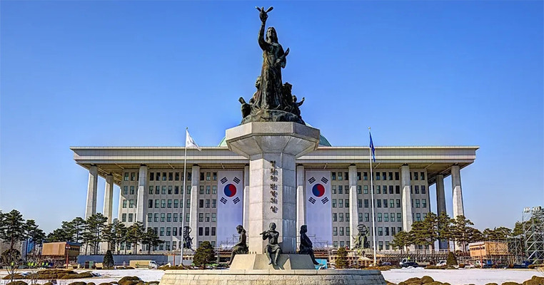 South Korean government formed alliances to promote timber usage
