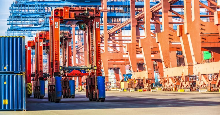 Labor strike shut vessel movements for 48 hours at the Hamburg port in Germany