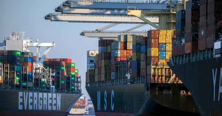 Global trade growth to halt in H1 2023 due to worsening economic situations