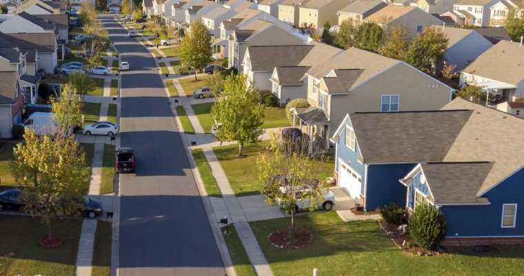US new home sales hit a 13-month high in April