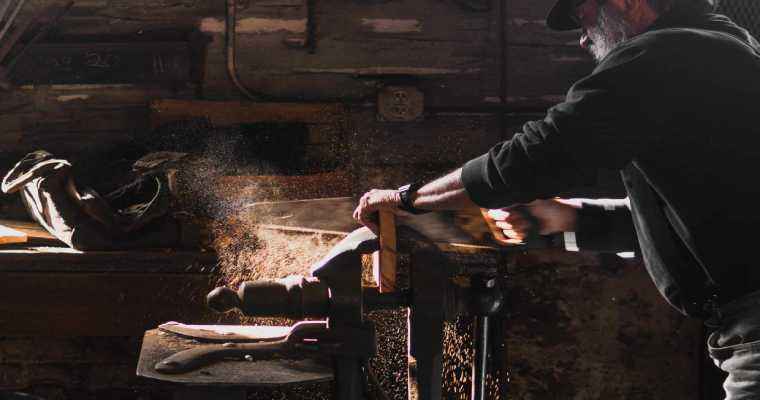 Vietnamese timber companies sought aid due to failing demand