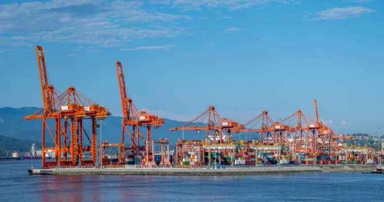 Shippers, Union reached a deal, ending a 13-day strike at Western Canada