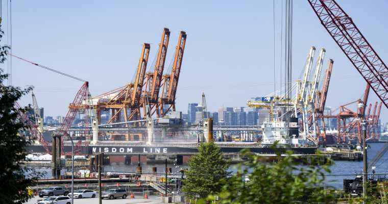 BC Dockworkers Union canceled the 72-hour strike notice of July  22