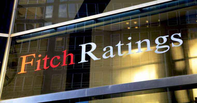 Fitch devalued US long-term credit rating to AA+ from AAA