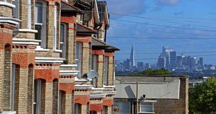 UK's housing prices fell by 3.8% in July, the most since 2009
