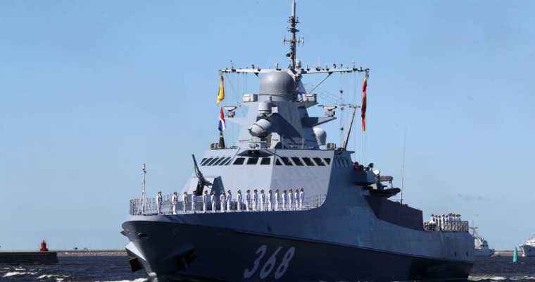 Russian warship's warning shots exacerbate congestion in Black Sea ports