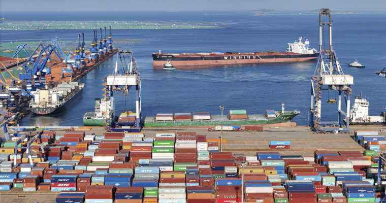 China's exports and imports dip in August amid weak consumer spending