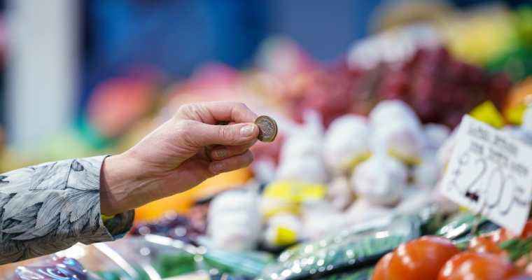 Economic slowdown looms worldwide as interest rates climb