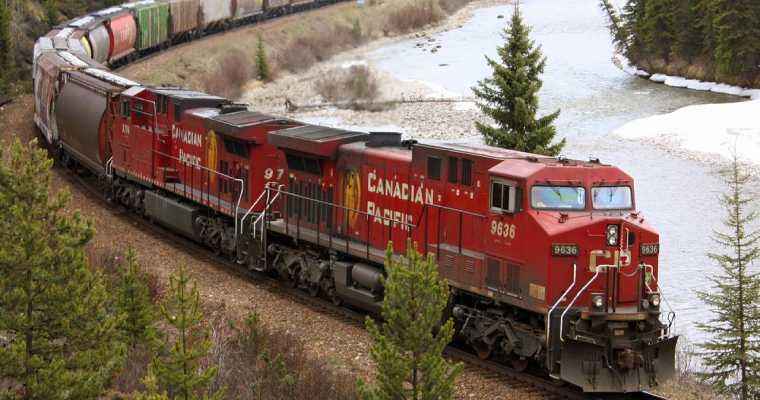 July marks 3rd consecutive month of cargo decline on Canadian Railways