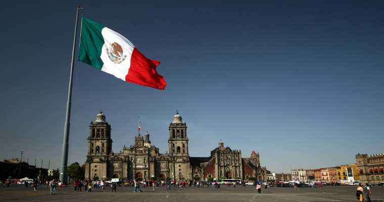 IMF boosts Mexico's 2023 economic growth projection to 3.2%
