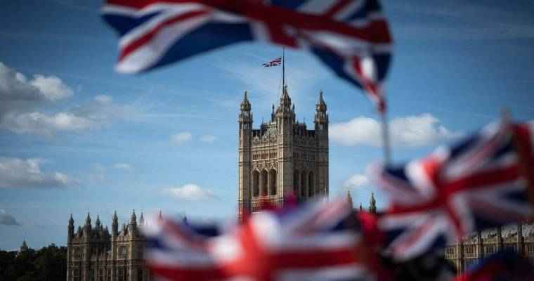 UK economy exceeds Q1 growth expectations, yet recession looms amid inflation concerns