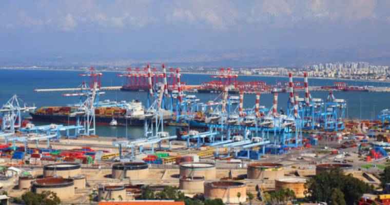 Israel-Hamas conflict disrupts ports, shipping companies urge caution