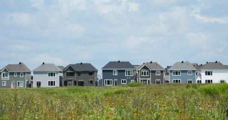 September sees a 1.9% month-to-month drop in Canadian home sales
