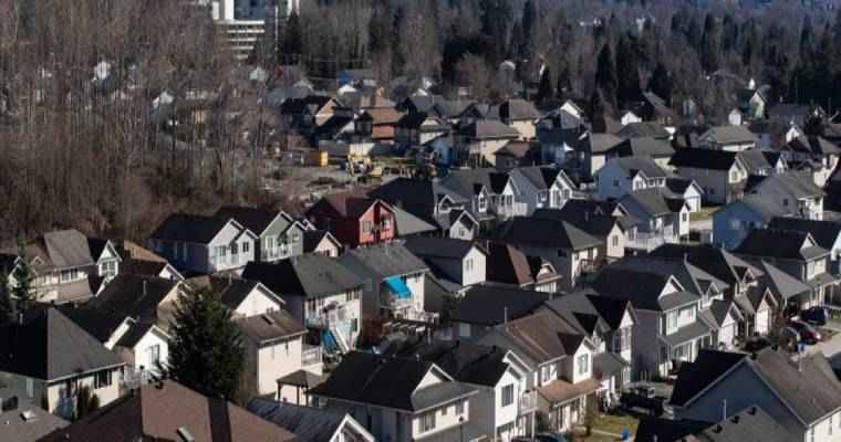 Canada's new home price index slips 0.2% in September