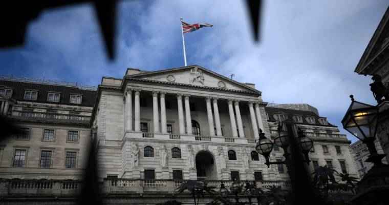 UK economy stalls in Q3 and narrowly avoids recession territory