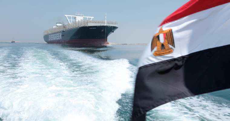 Suez Canal's earnings soar to $854 million in November