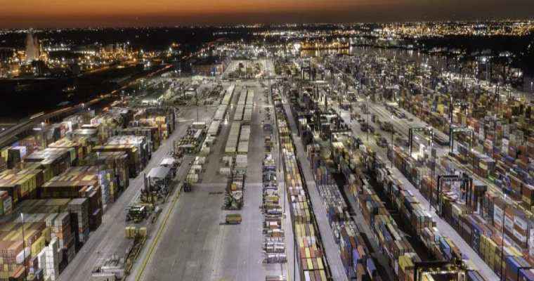 US imports dropped due to seasonal variations and Panama Canal woes