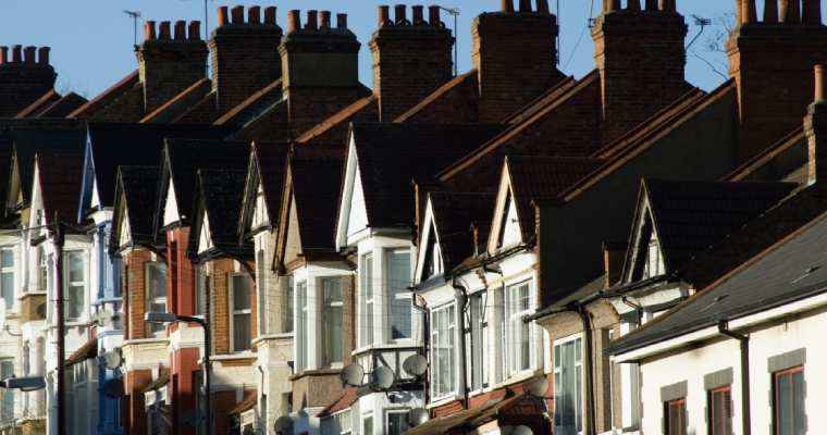 Labor Party vows to cut Right-to-Buy discounts in extensive UK housing reform