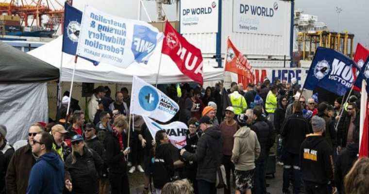 Trouble brewing as dockworker pay dispute strains Australian supply chains