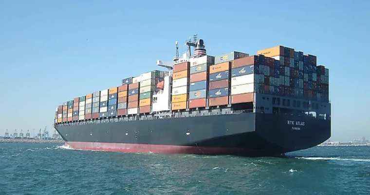 US January imports surge to 7-year high despite gloomy outlook