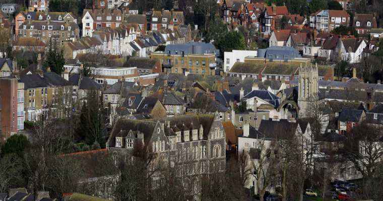 UK house prices near 2022 highs in February, a 5th straight monthly increase