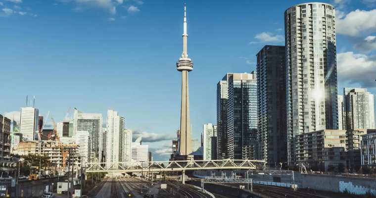 Despite apartment boom, housing construction stalls in Canada's major cities